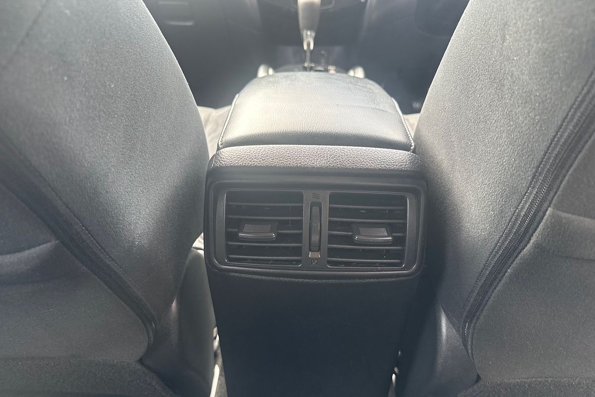 2016 Nissan X-TRAIL ST T32