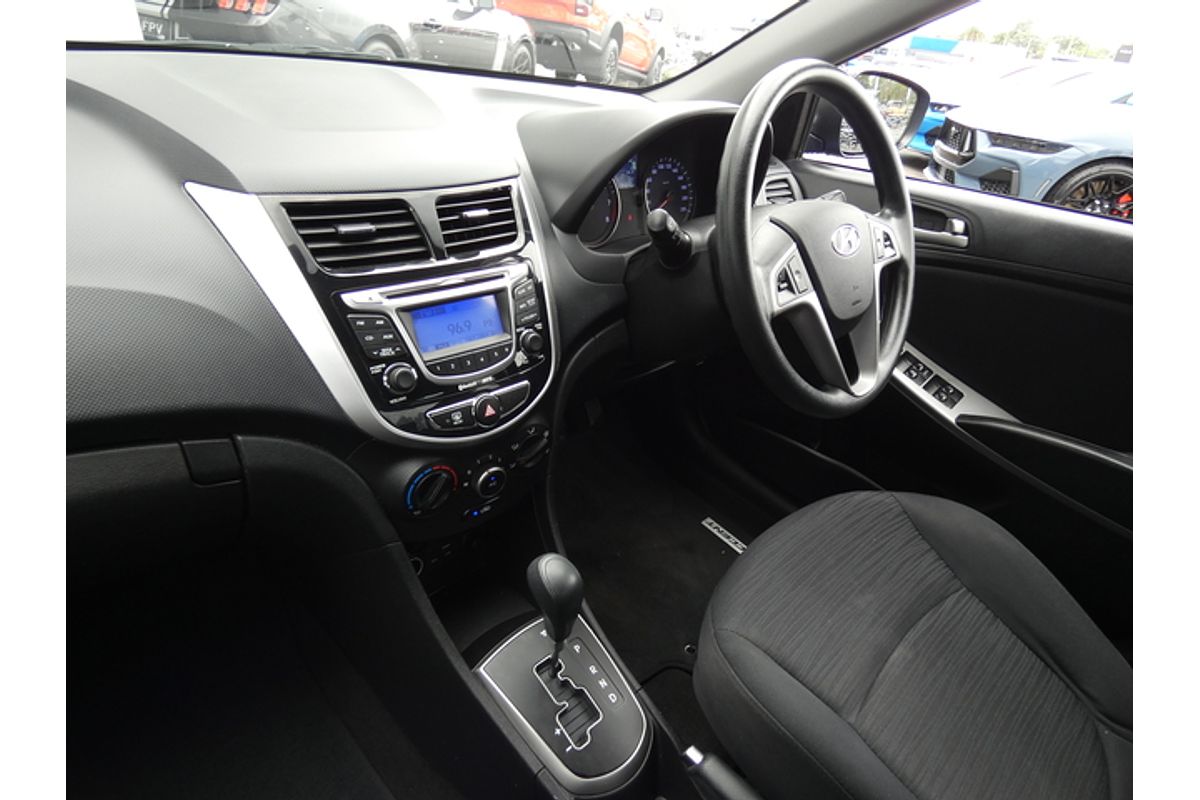 2014 Hyundai Accent Active RB2