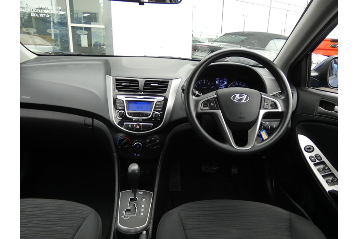 2014 Hyundai Accent Active RB2