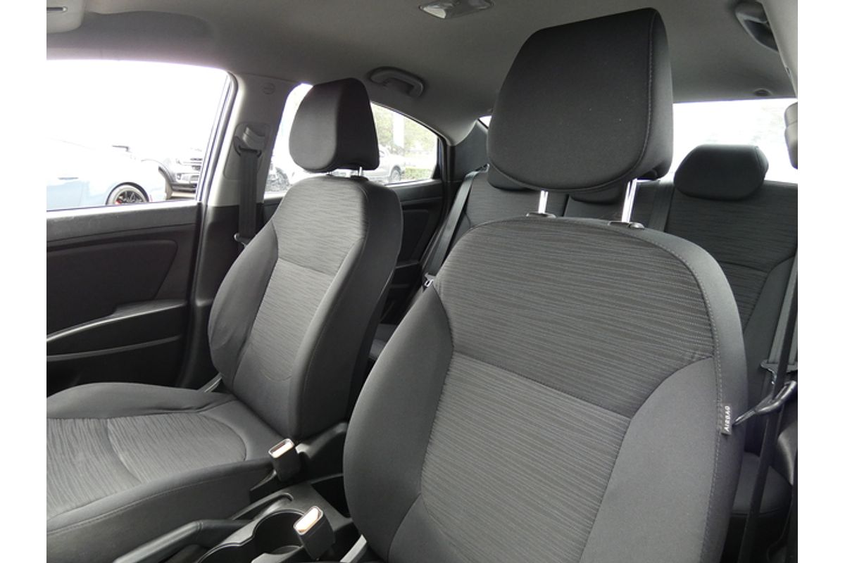 2014 Hyundai Accent Active RB2