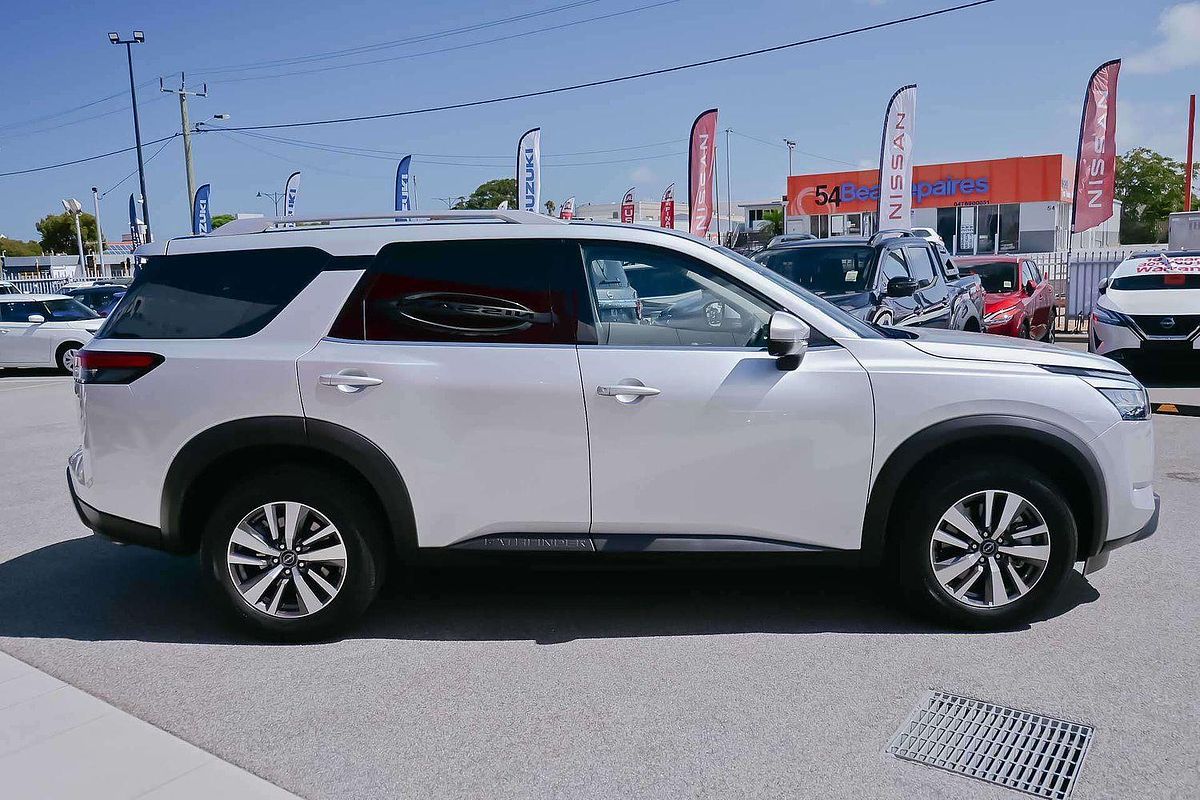 2023 Nissan Pathfinder Ti R53
