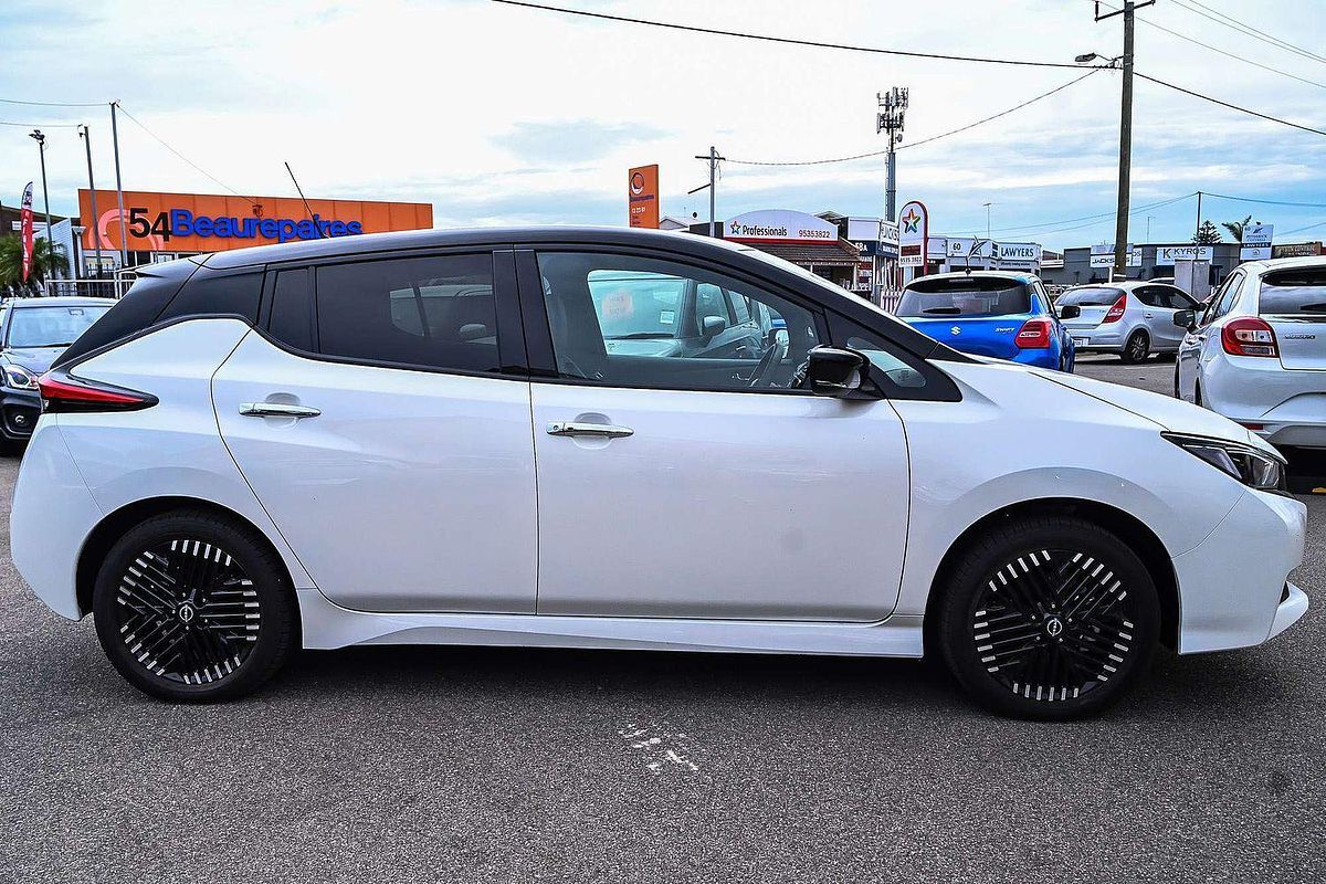 2023 Nissan LEAF e+ ZE1