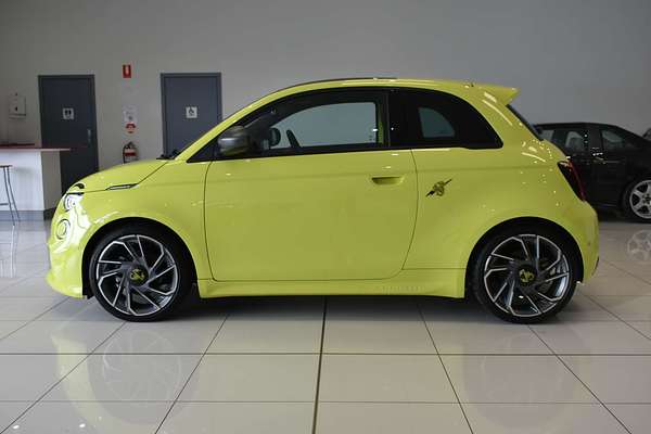 2023 Abarth 500e Turismo