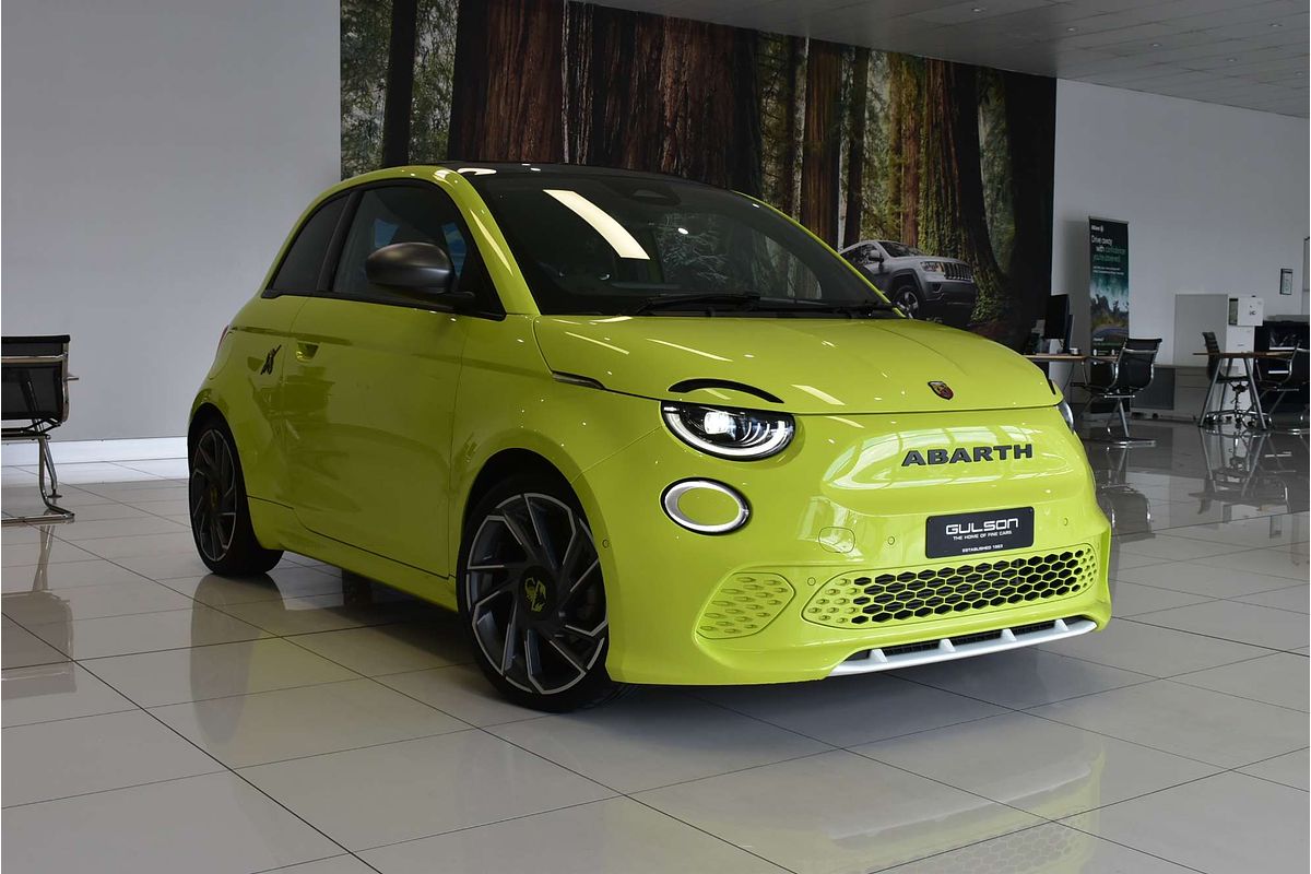 2023 Abarth 500e Turismo