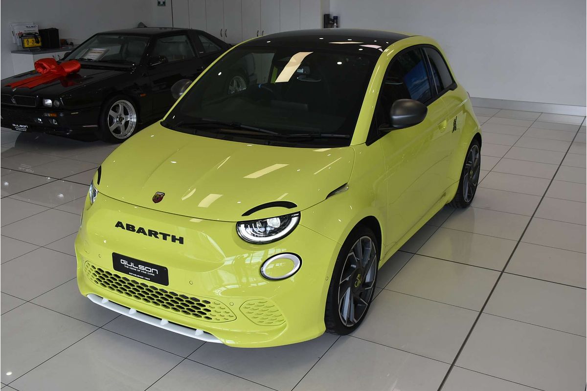 2023 Abarth 500e Turismo