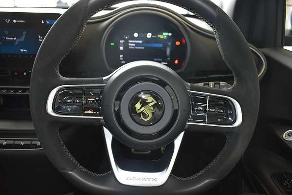 2023 Abarth 500e Turismo