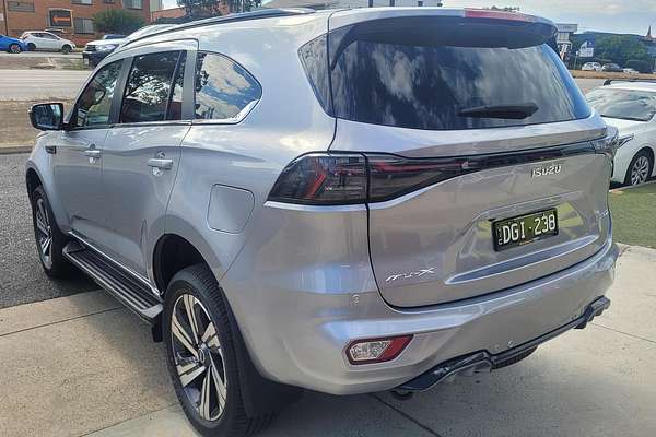 2025 Isuzu MU-X LS-T