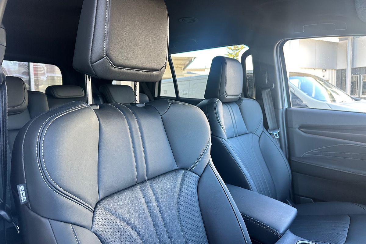 2025 Isuzu MU-X LS-T
