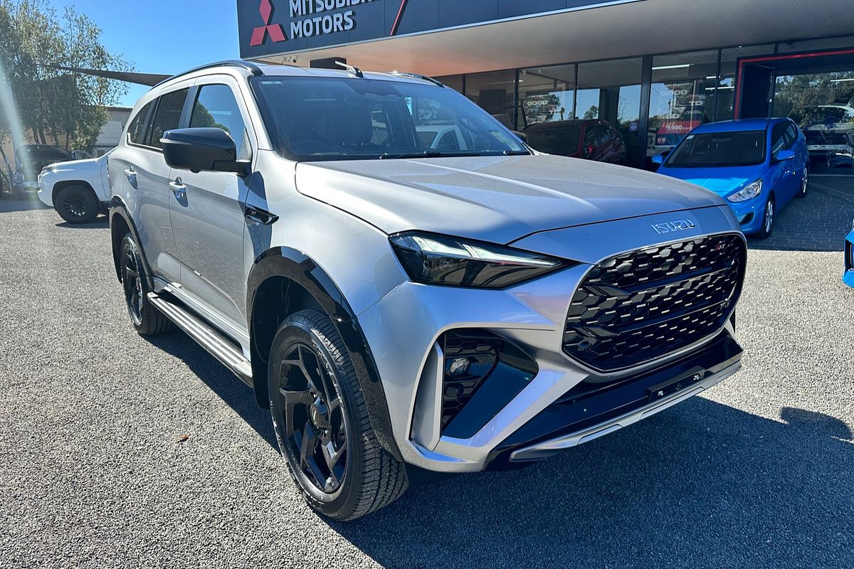 2025 Isuzu MU-X X-TERRAIN