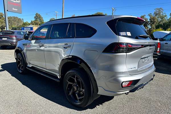 2025 Isuzu MU-X X-TERRAIN