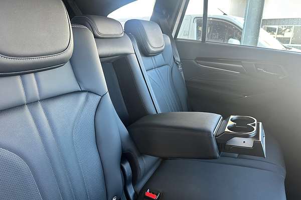 2025 Isuzu MU-X LS-T