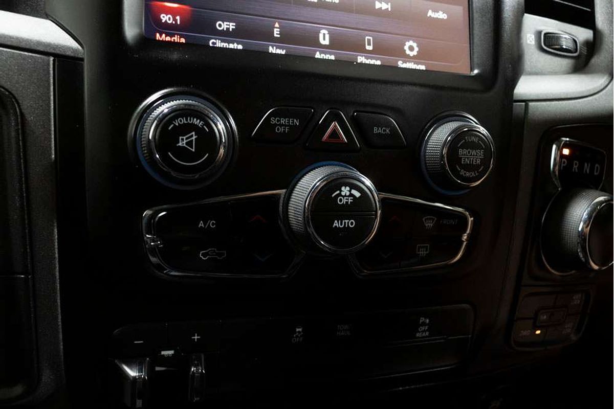 2020 Ram 1500 EXPRESS 8 SP AUTOMATIC CREW CAB UTILITY V8 