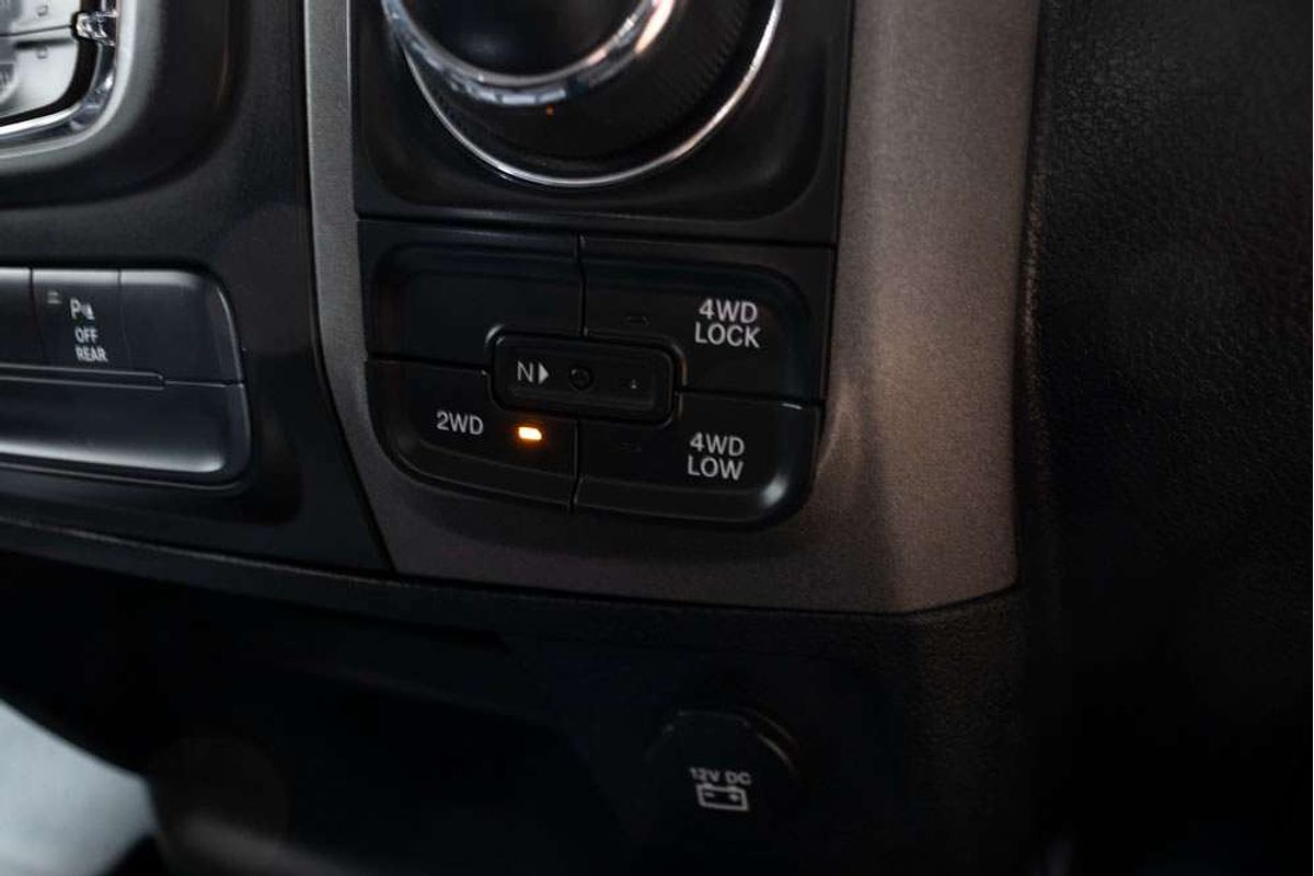 2020 Ram 1500 EXPRESS 8 SP AUTOMATIC CREW CAB UTILITY V8 