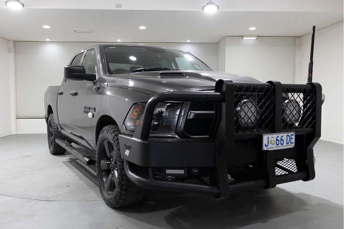 2020 Ram 1500 EXPRESS 8 SP AUTOMATIC CREW CAB UTILITY V8 