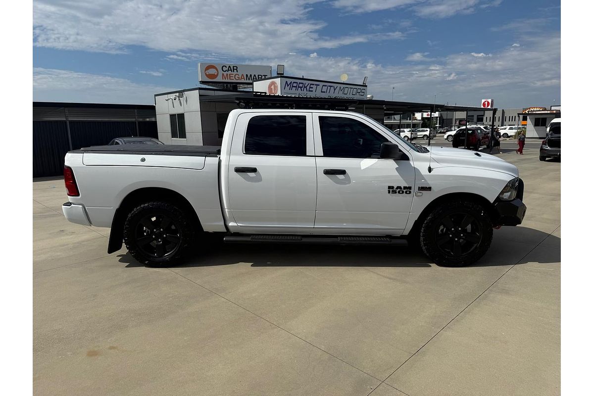 2022 RAM 1500 Express RamBox DS 4X4 SWB