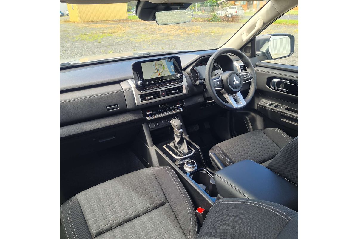 2024 Mitsubishi Triton GLS MV 4X4
