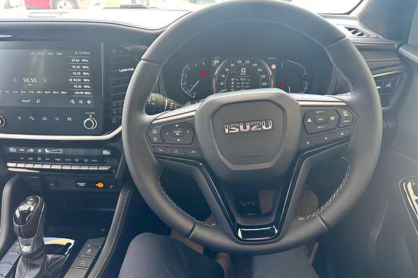 2025 Isuzu MU-X LS-T