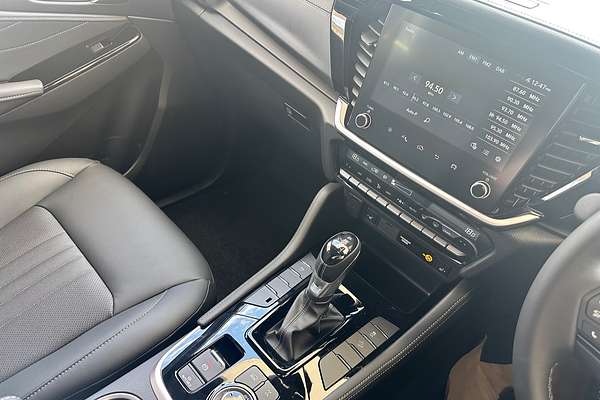 2025 Isuzu MU-X LS-T