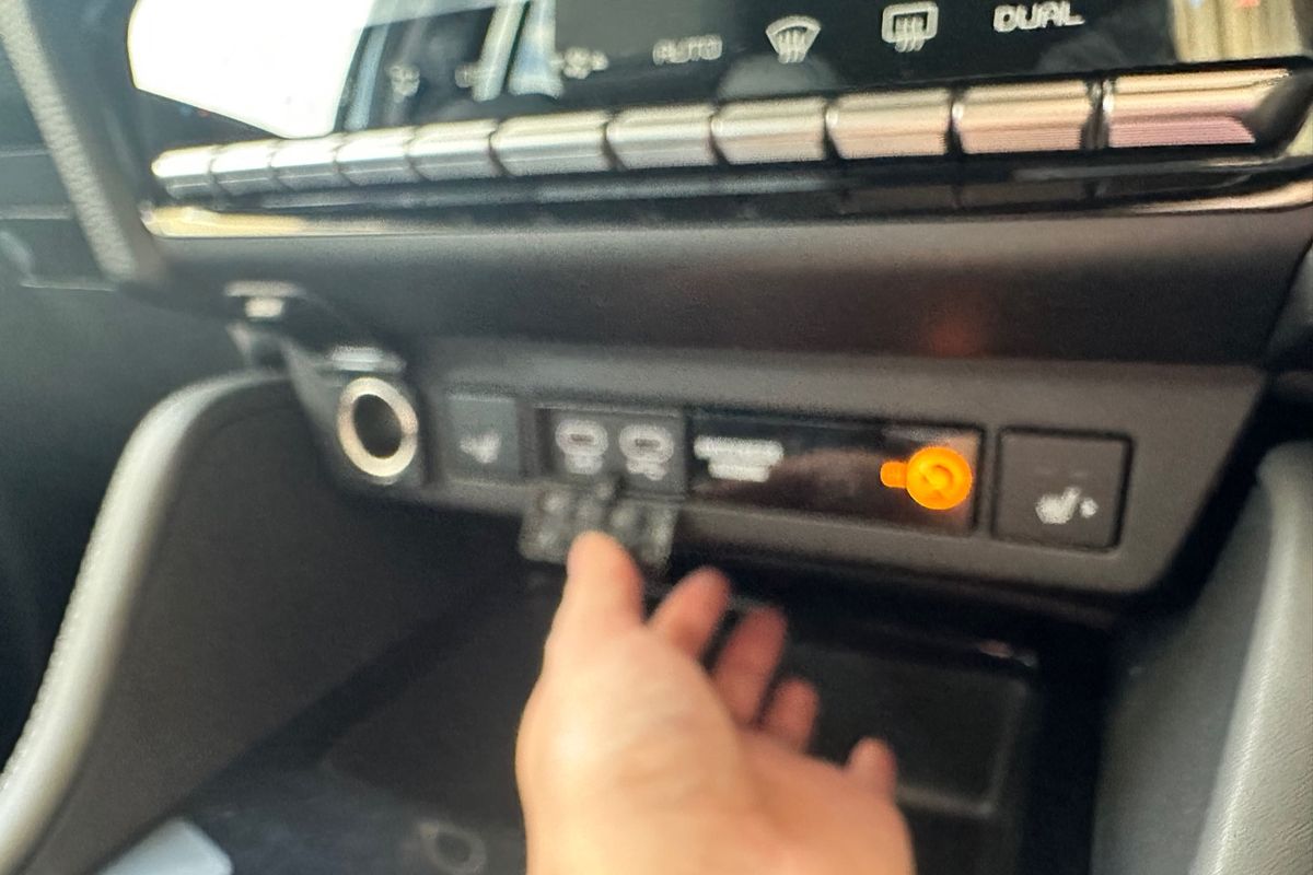 2025 Isuzu MU-X LS-T