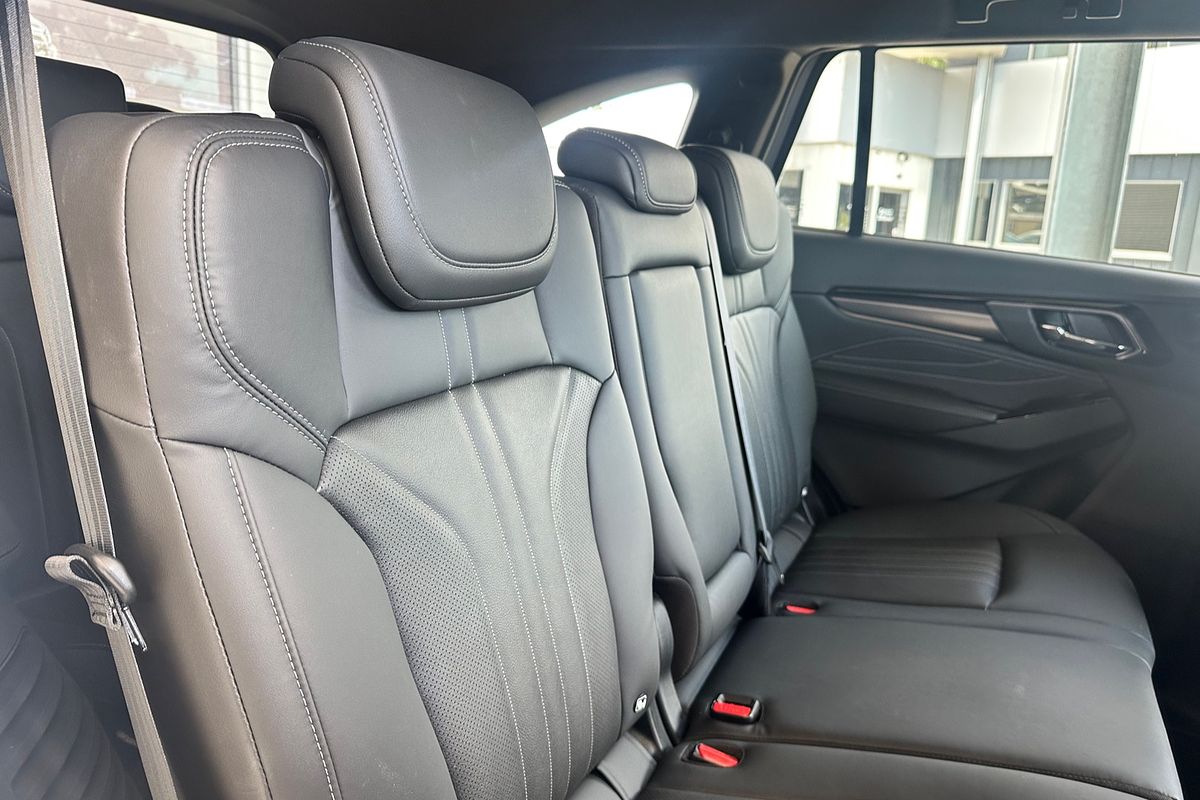 2025 Isuzu MU-X LS-T