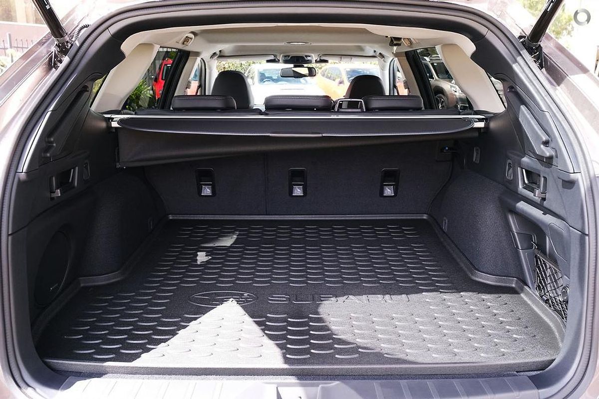 2025 Subaru Outback AWD Touring 6GEN