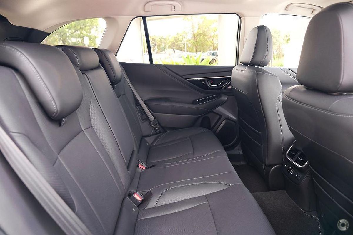 2025 Subaru Outback AWD Touring 6GEN