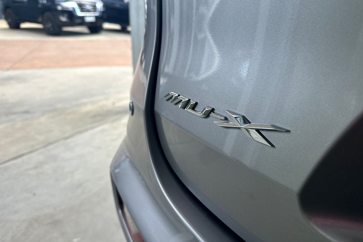 2025 Isuzu MU-X LS-T