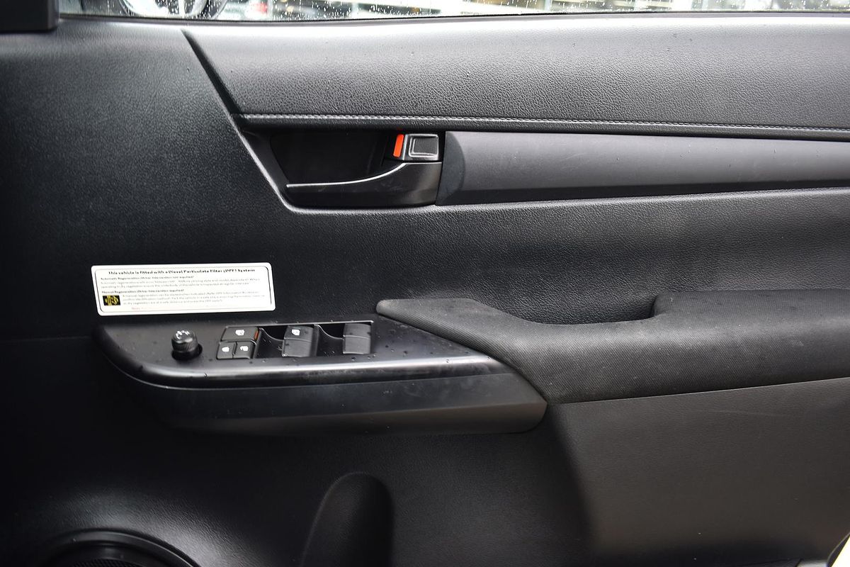 2021 Toyota Hilux SR GUN126R 4X4