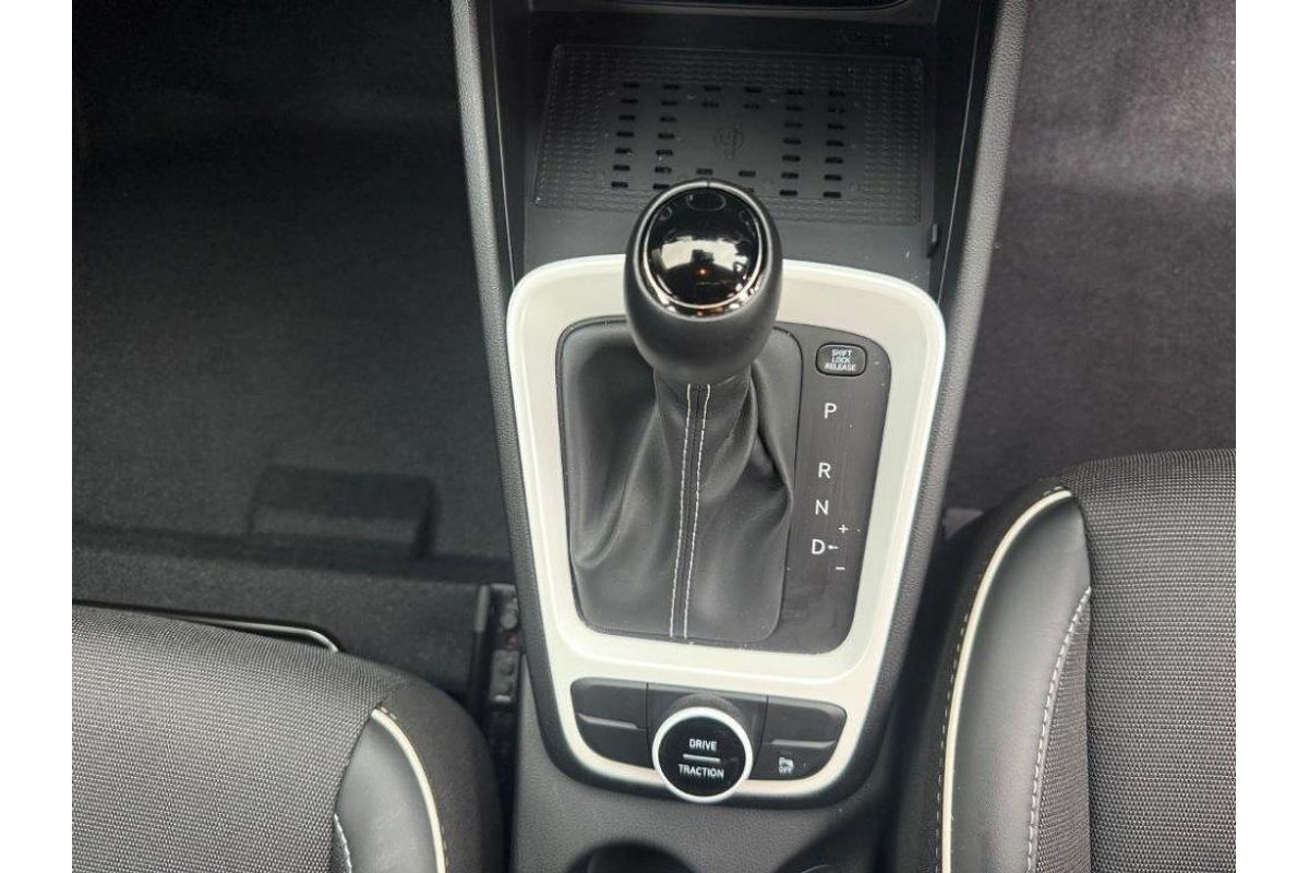 2024 Hyundai Venue Elite QX.V5