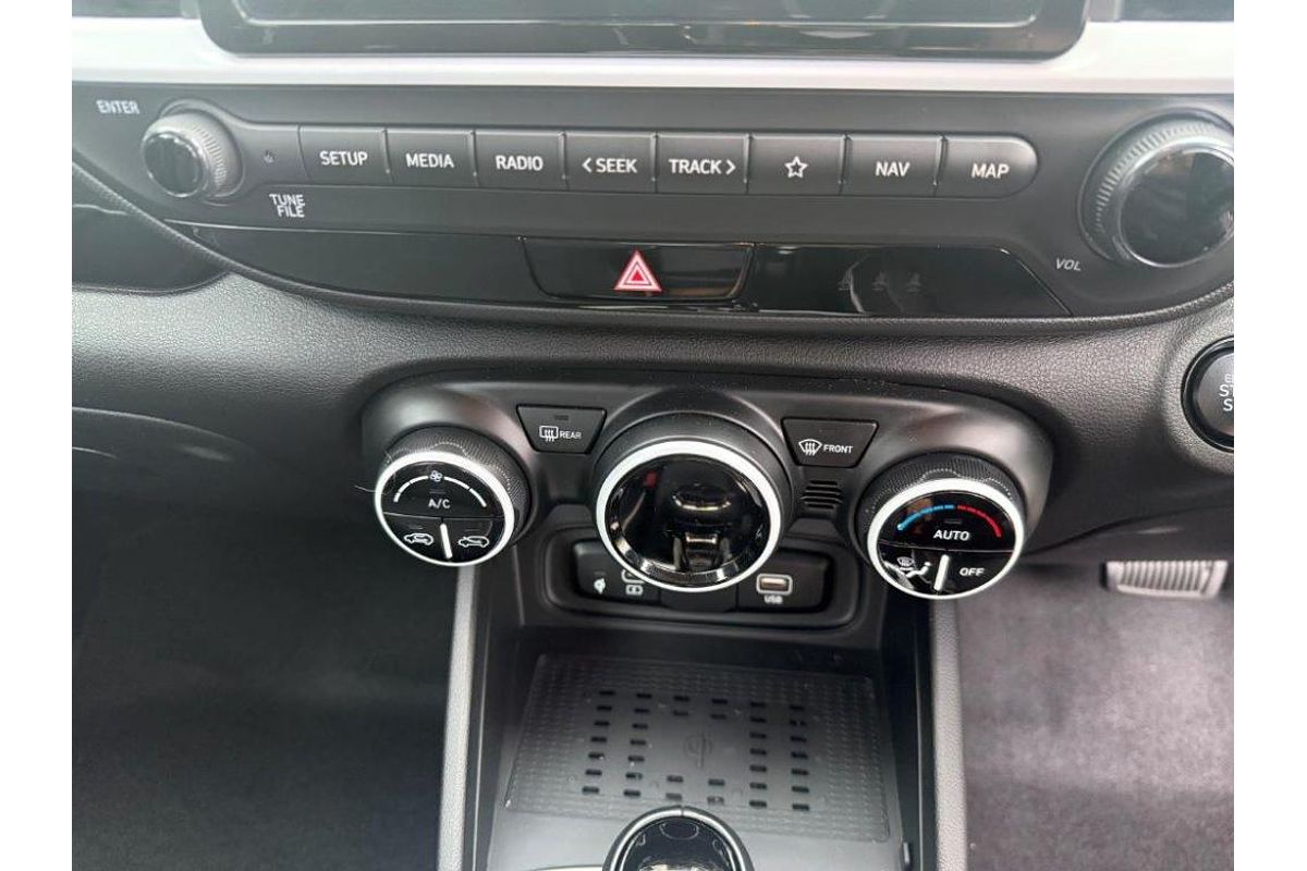 2024 Hyundai Venue Elite QX.V5
