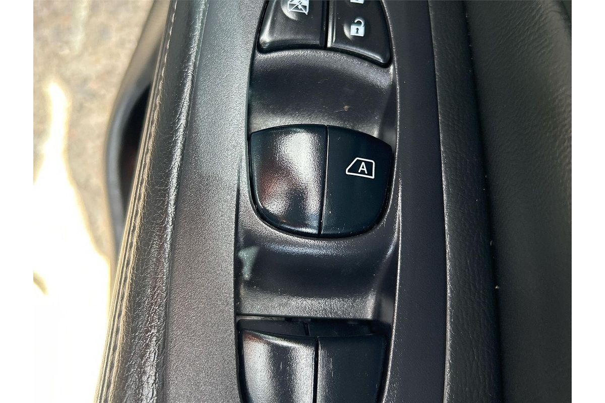 2019 Nissan Pathfinder ST R52 Series III