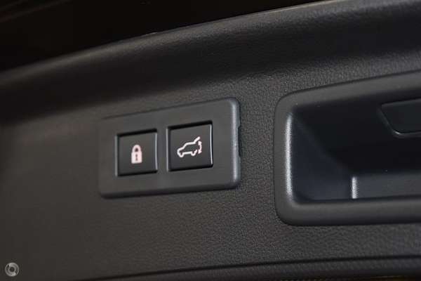 2024 Subaru Forester STI Sport S5