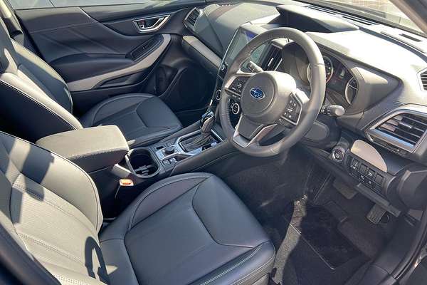 2024 Subaru Forester 2.5i Luxury Special Edition S5