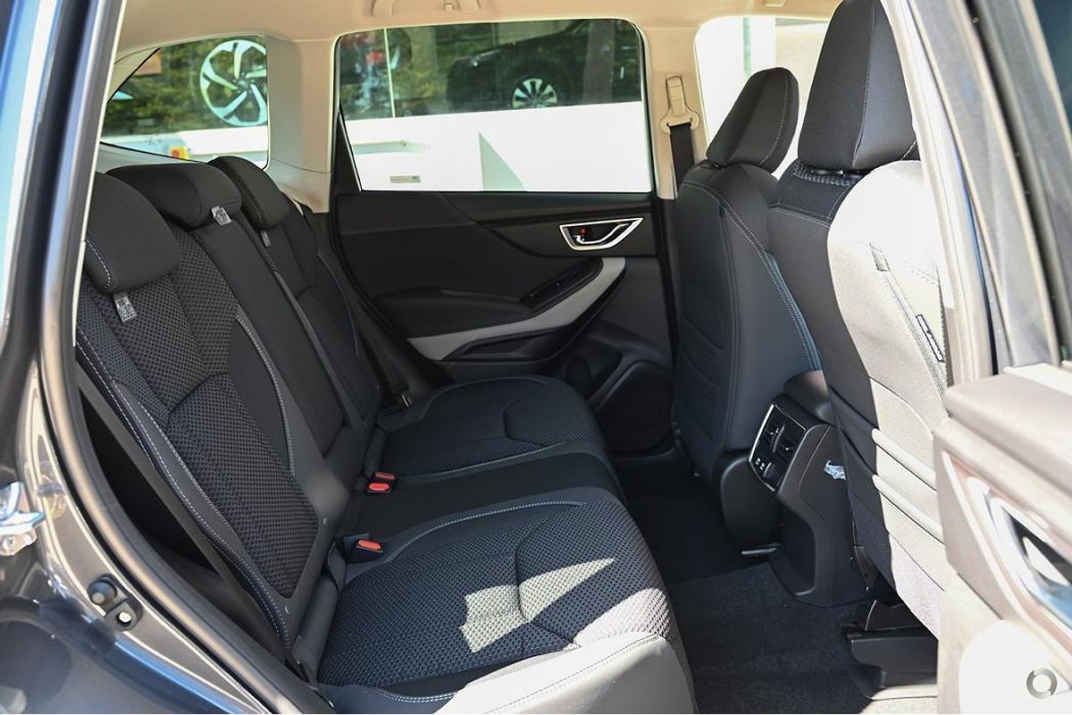 2024 Subaru Forester 2.5i Premium S5