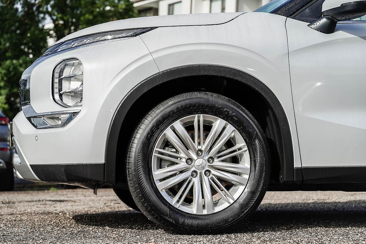 2022 Mitsubishi Outlander LS ZM