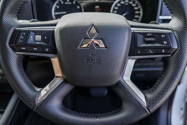 2022 Mitsubishi Outlander LS ZM