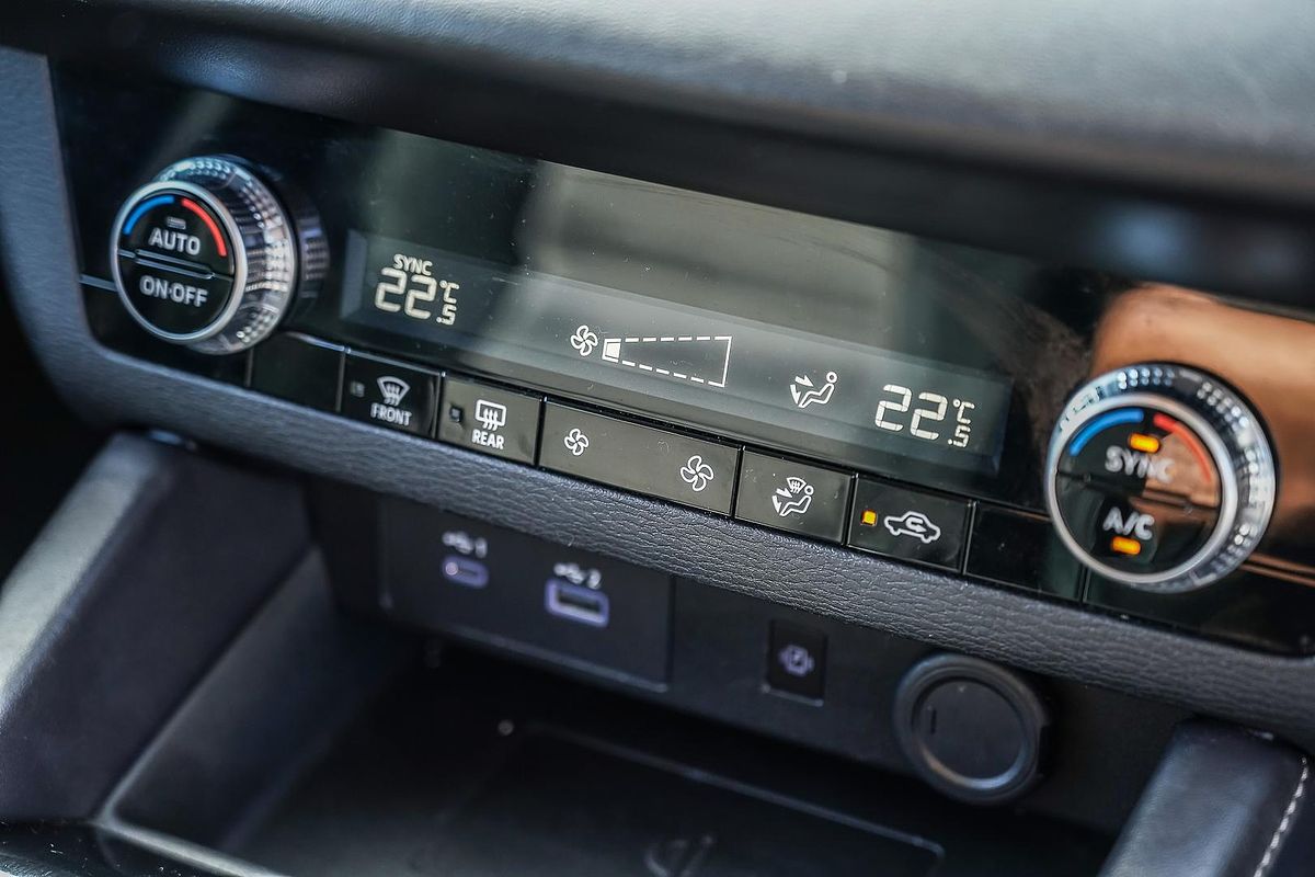 2022 Mitsubishi Outlander LS ZM