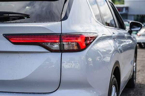 2022 Mitsubishi Outlander LS ZM