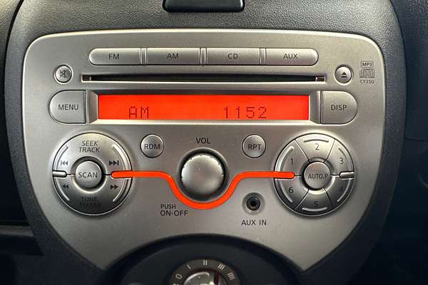 2014 Nissan Micra ST K13