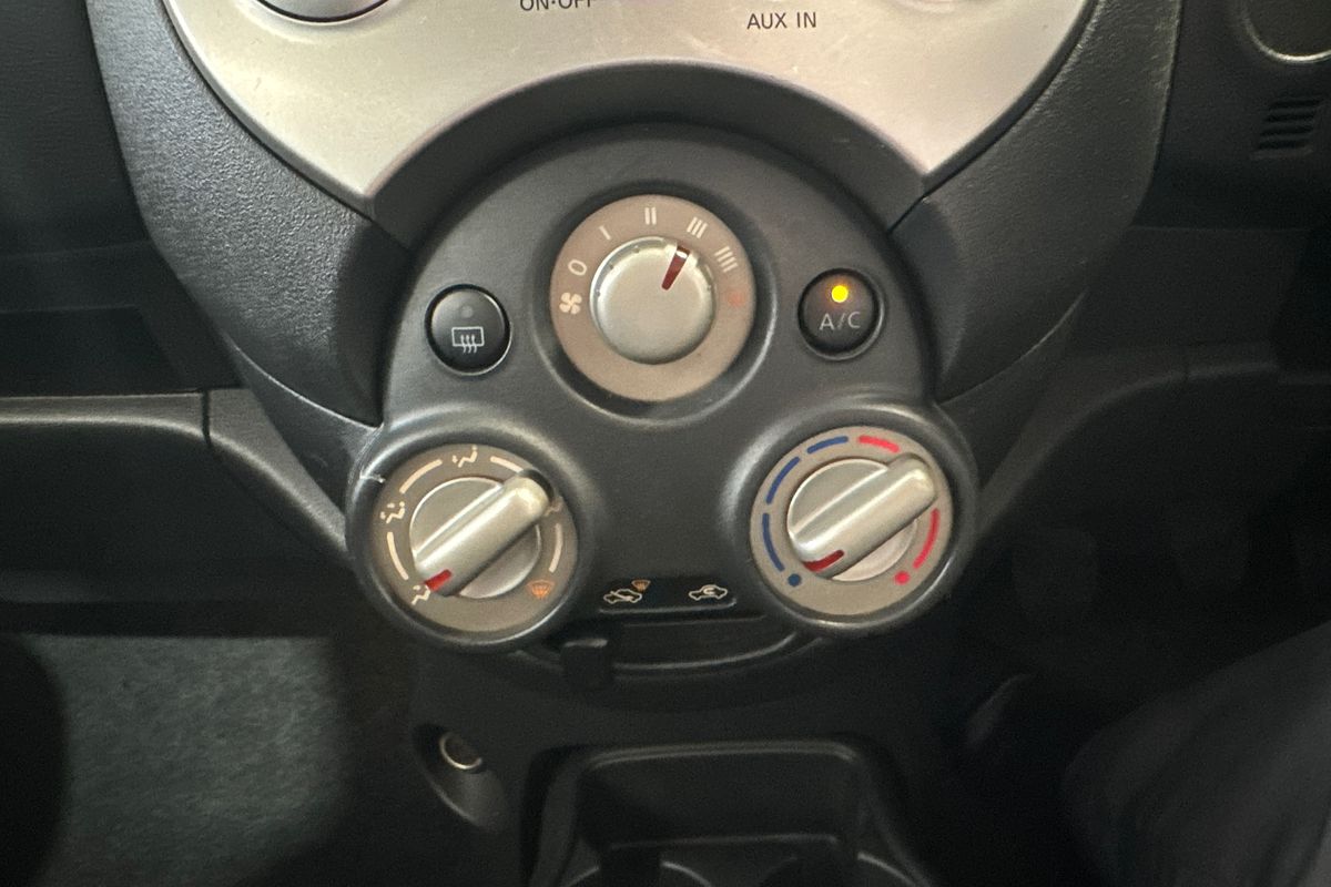 2014 Nissan Micra ST K13