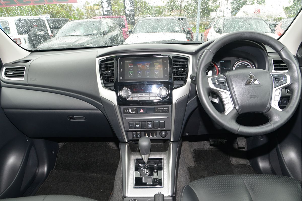 2023 Mitsubishi Triton GLS MR 4X4
