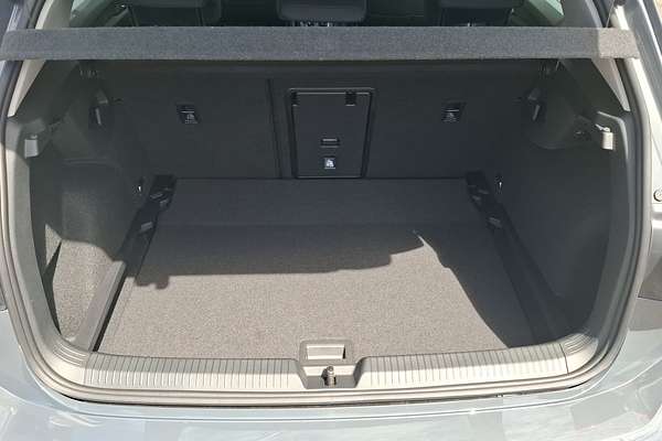 2025 Volkswagen Golf 110TSI Life 8.5