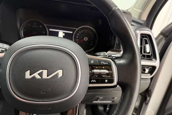2022 Kia Sorento S MQ4