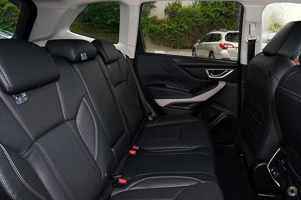 2024 Subaru Forester 2.5i-S S5