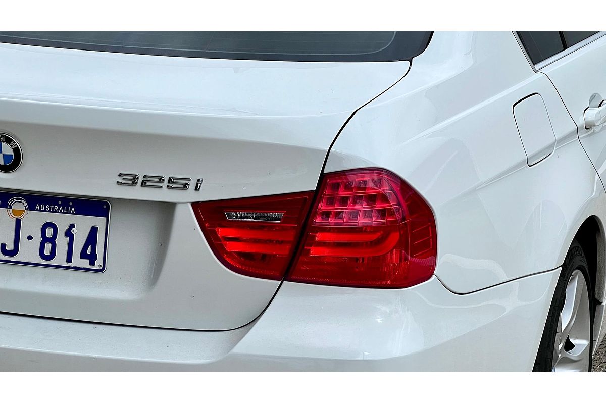 2010 BMW 3 Series 325i E90
