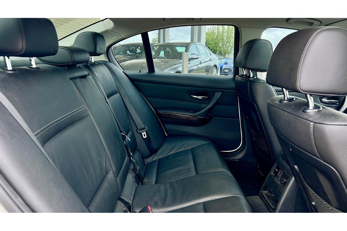 2010 BMW 3 Series 325i E90