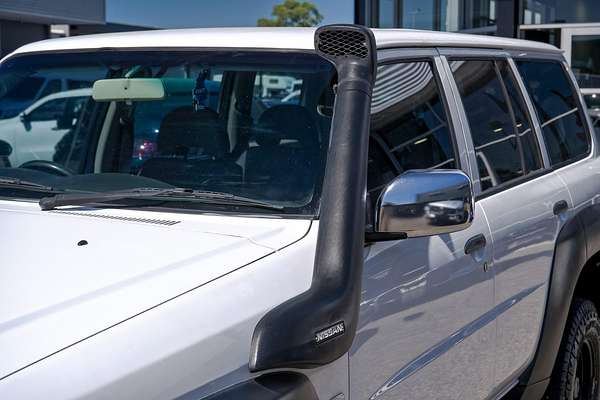 2010 Nissan Patrol DX GU 7