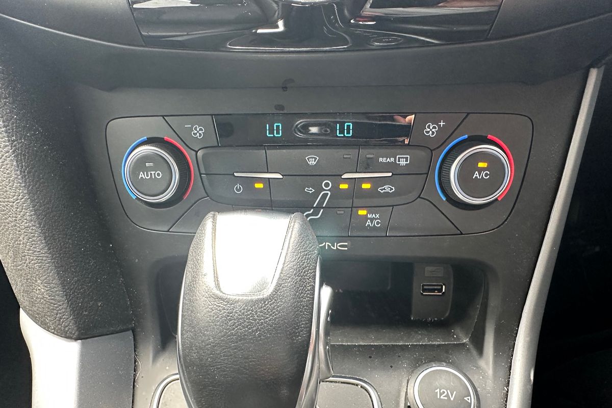 2017 Ford Focus Titanium LZ