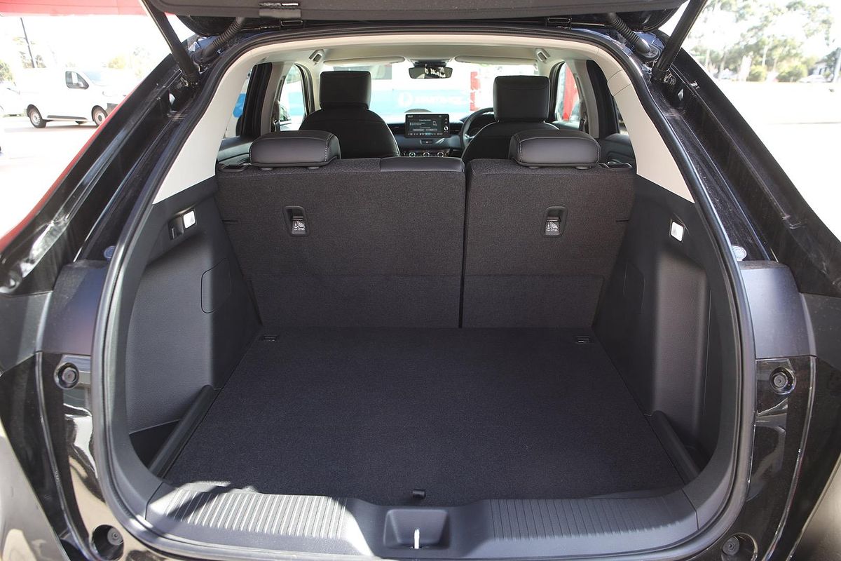 2023 Honda HR-V e:HEV L