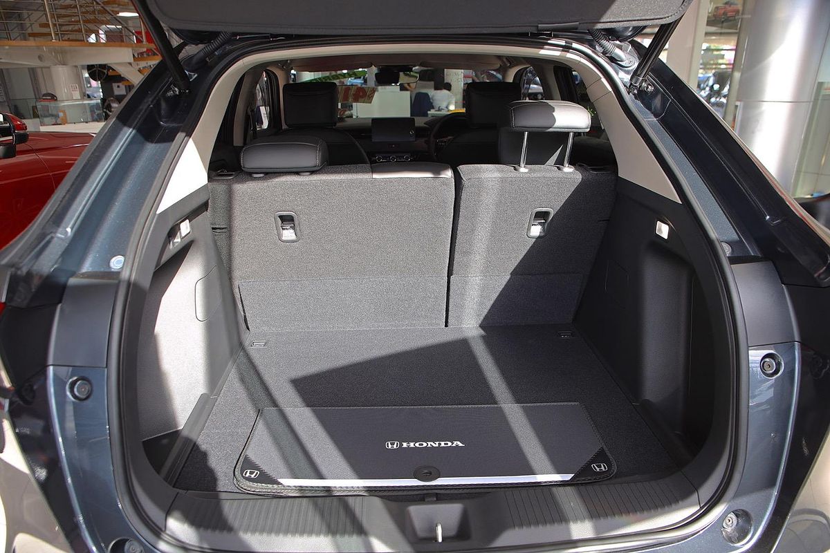 2023 Honda HR-V e:HEV L